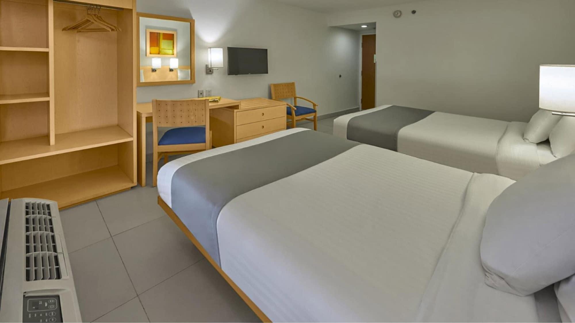 City Express By Marriott Lazaro Cardenas Exterior foto
