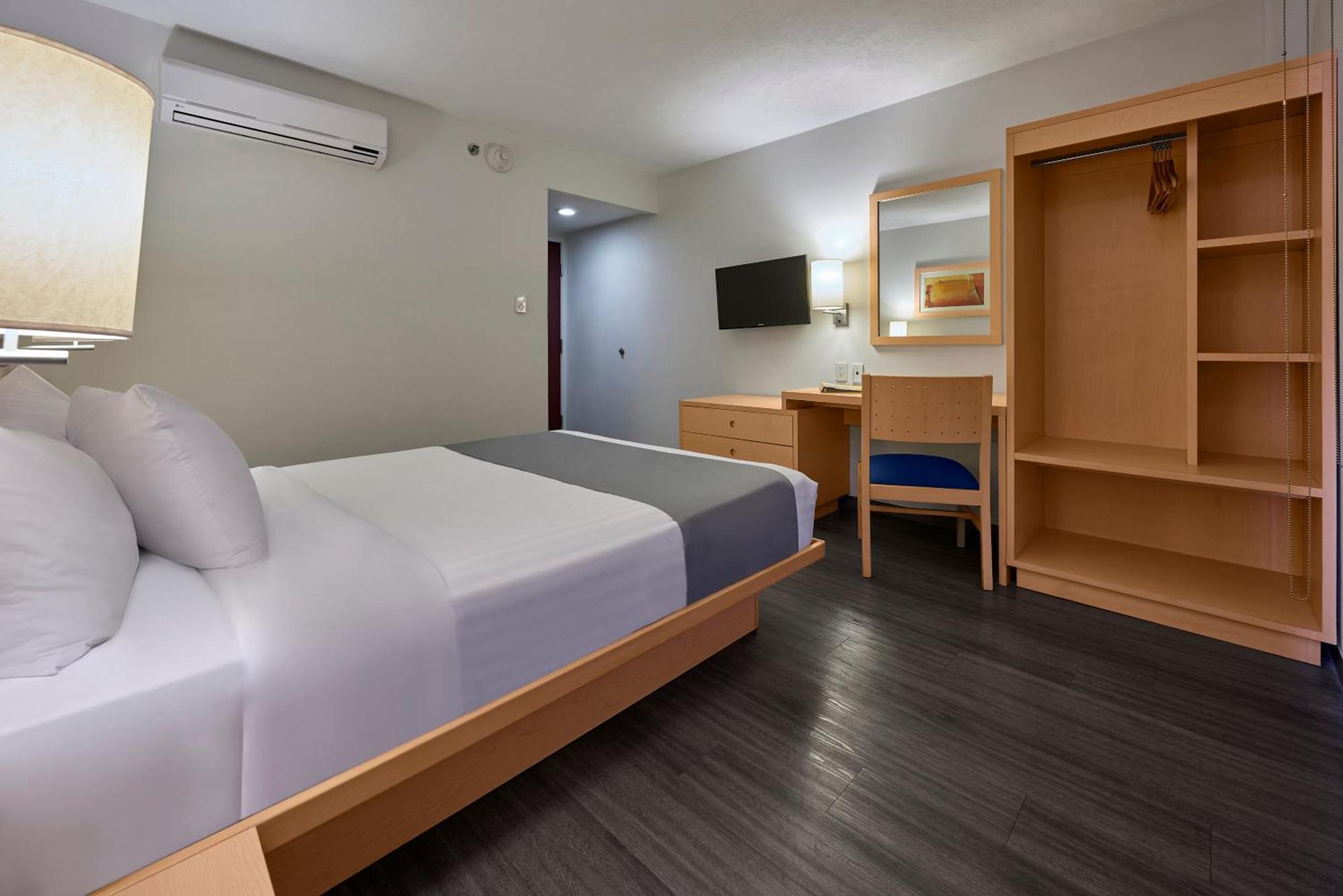 City Express By Marriott Lazaro Cardenas Exterior foto