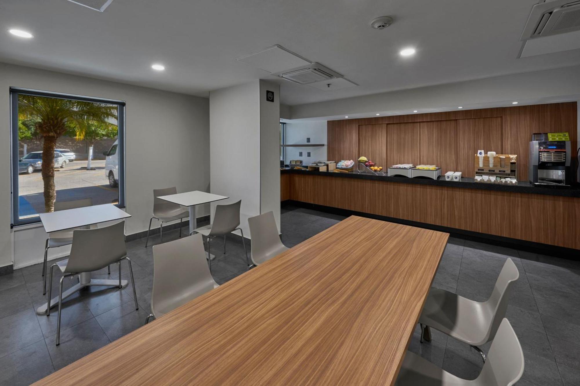 City Express By Marriott Lazaro Cardenas Exterior foto