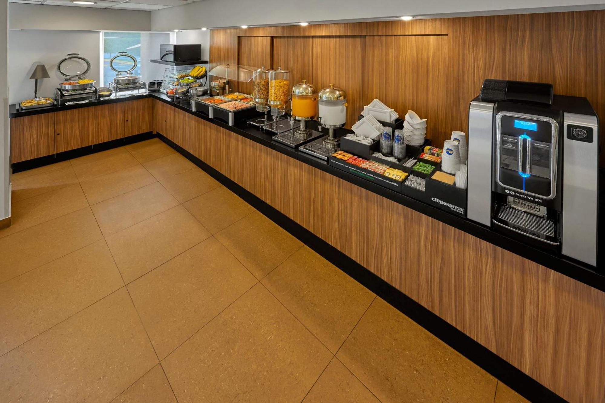 City Express By Marriott Lazaro Cardenas Exterior foto