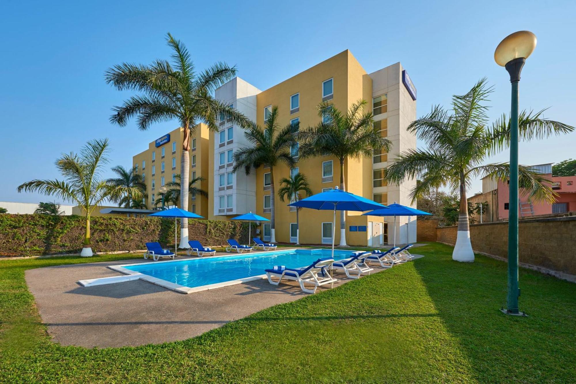 City Express By Marriott Lazaro Cardenas Exterior foto