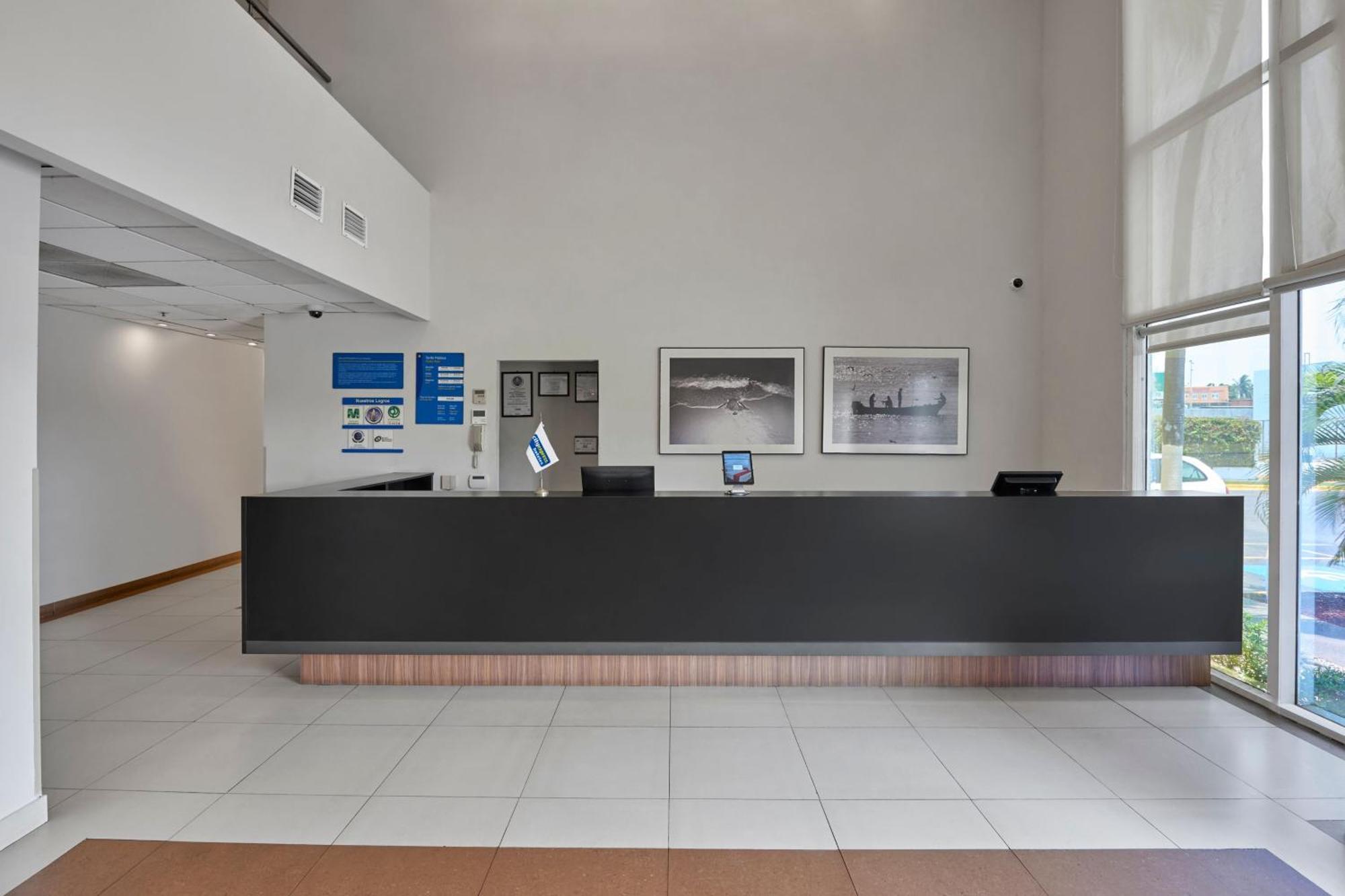 City Express By Marriott Lazaro Cardenas Exterior foto