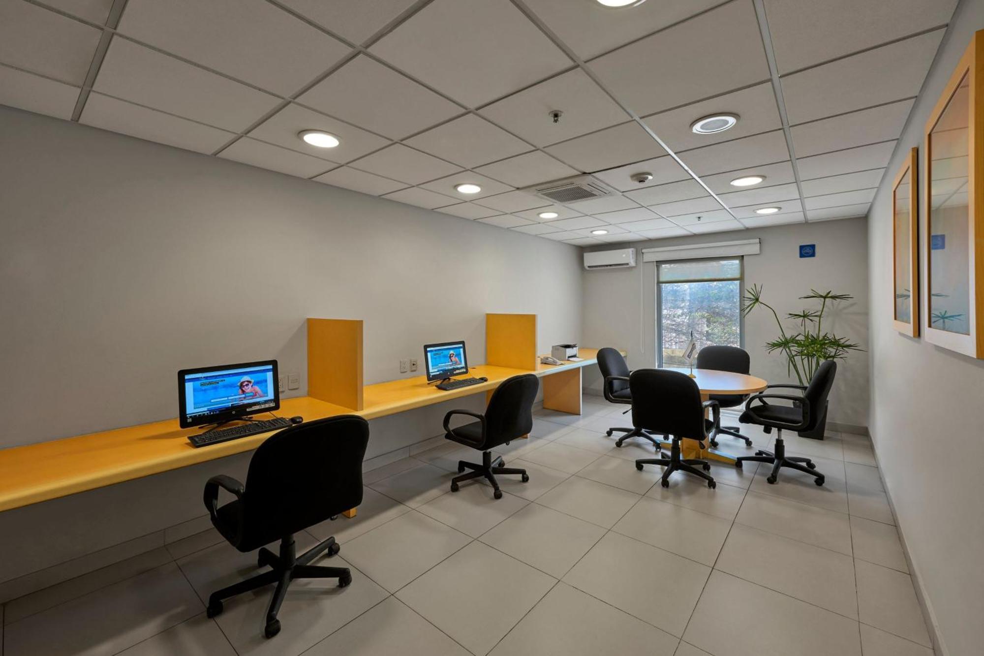 City Express By Marriott Lazaro Cardenas Exterior foto