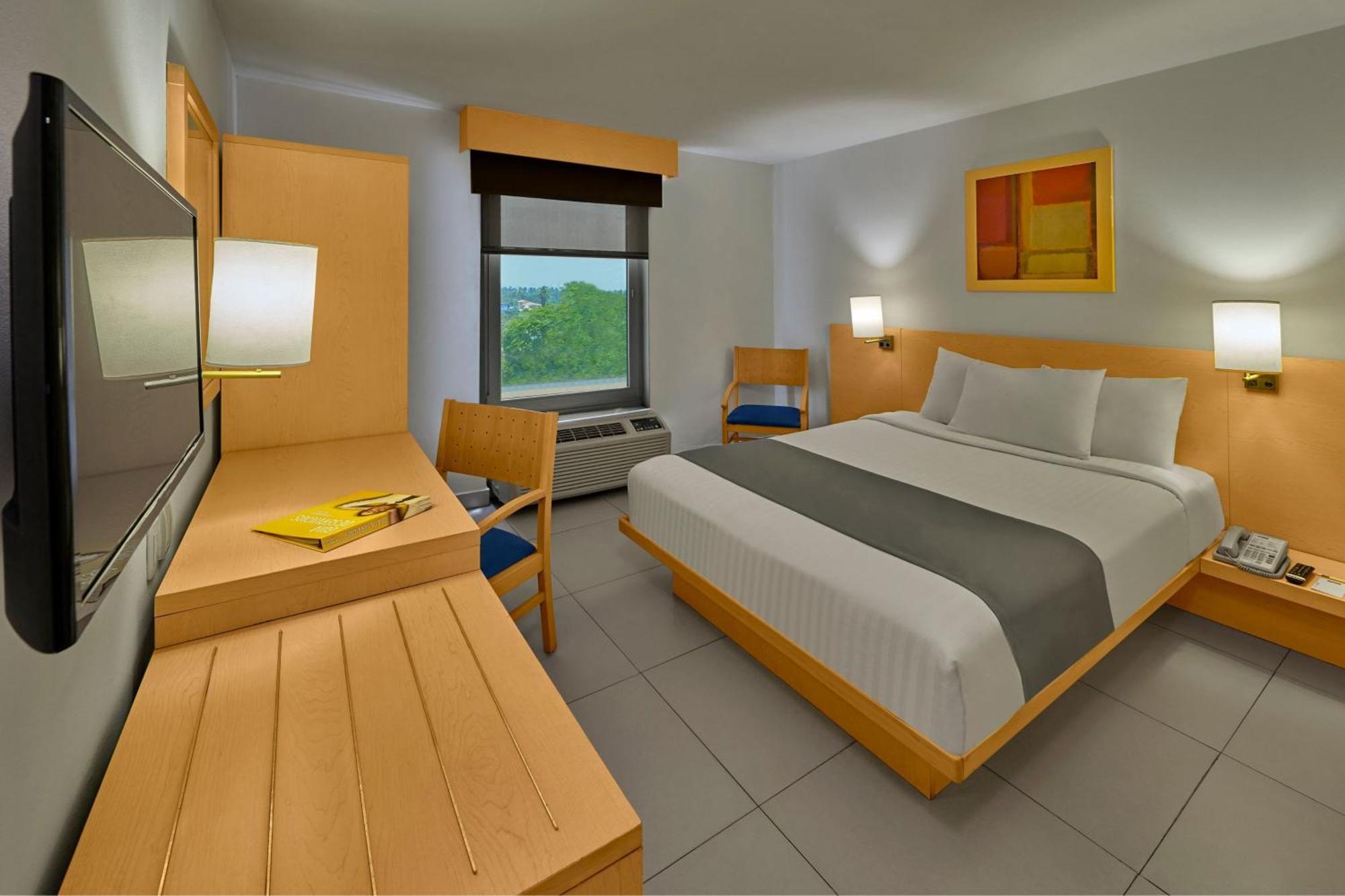 City Express By Marriott Lazaro Cardenas Exterior foto