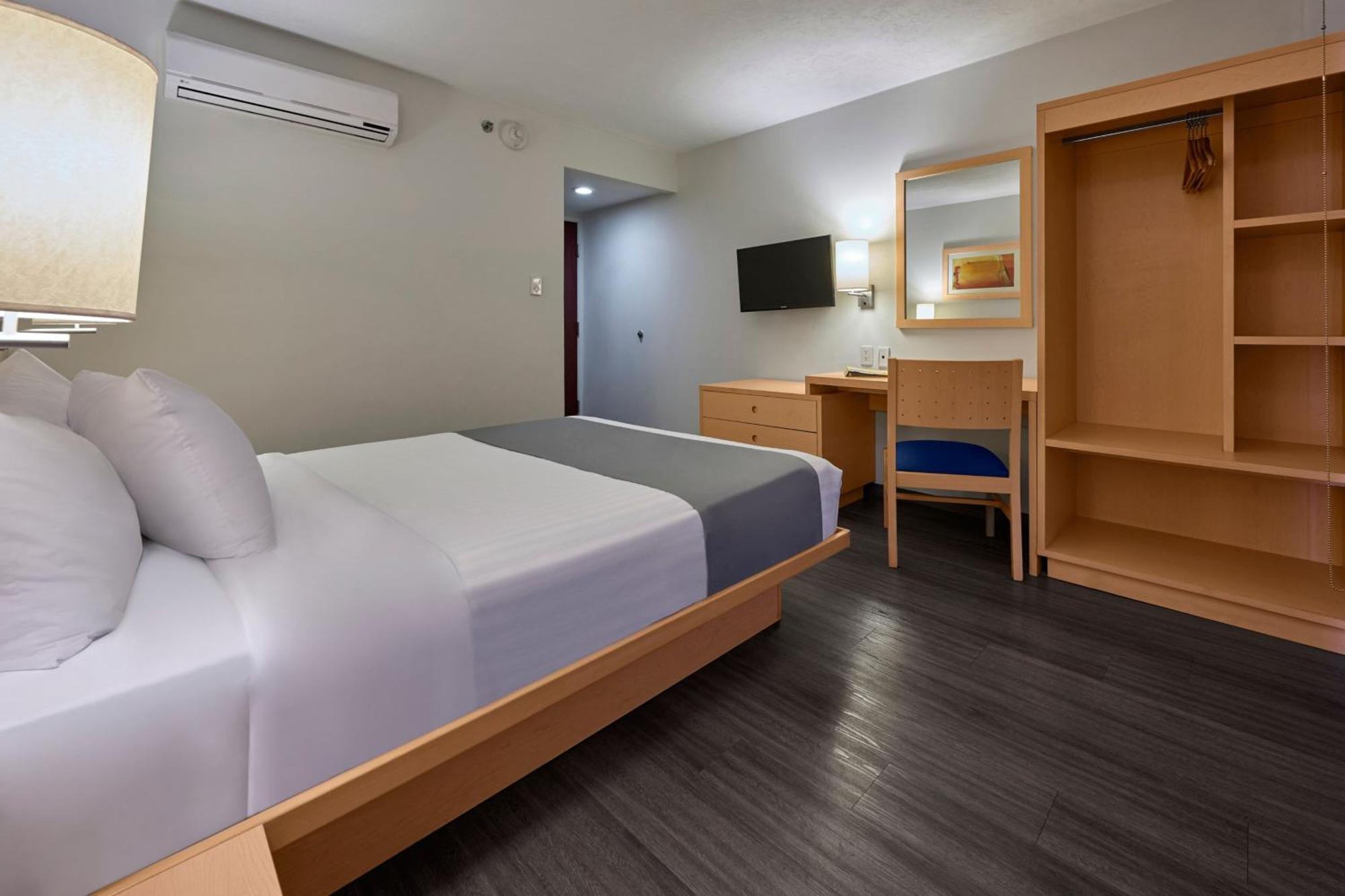 City Express By Marriott Lazaro Cardenas Exterior foto