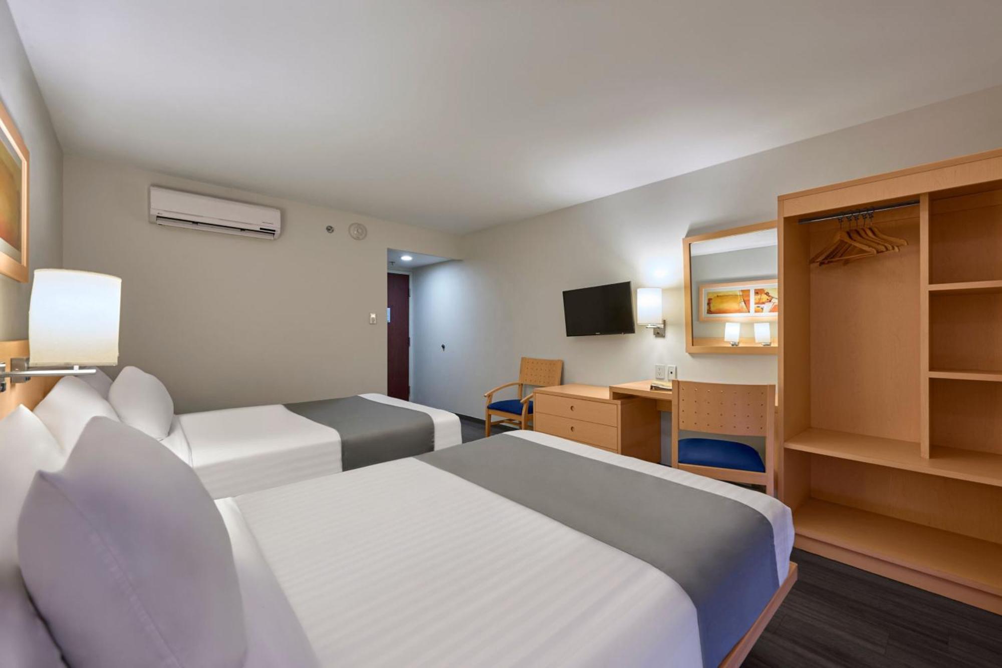 City Express By Marriott Lazaro Cardenas Exterior foto